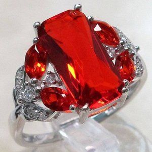 Brand New 1 PC Women's Fashion Ring in Red.